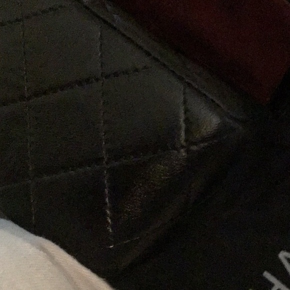 Designer Inspired Black Quilted Re-Issue Bag - Picture 7 of 8